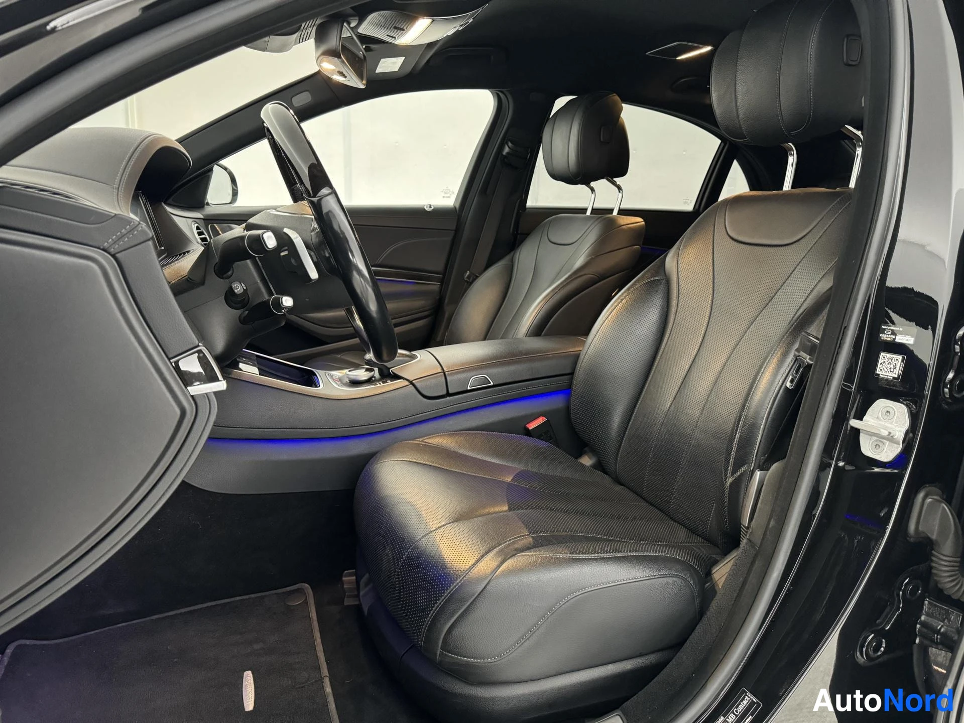 Musta Mercedes-Benz S 350 BlueTEC 2014, etuistuimet, kuva 12