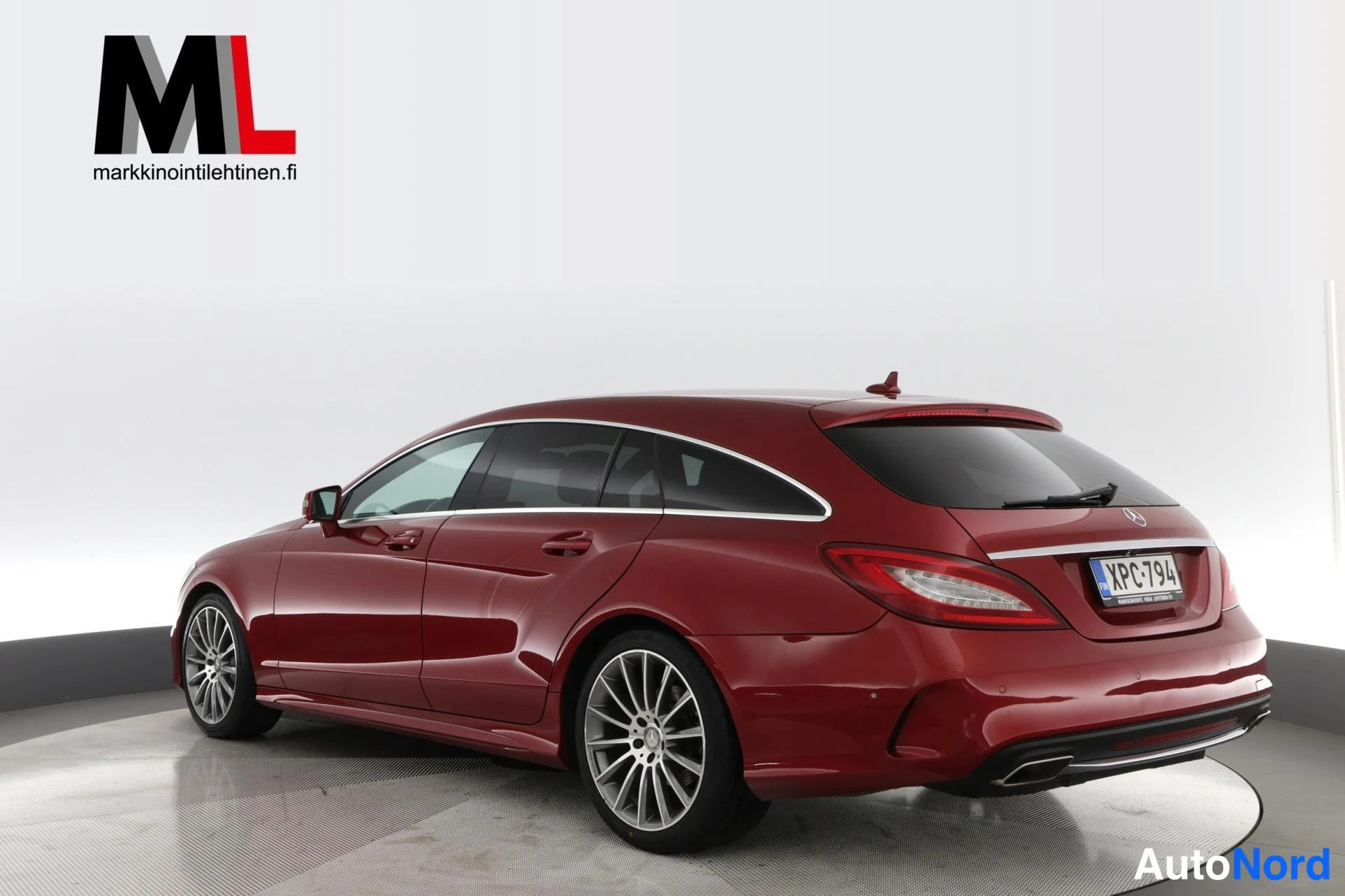 Punainen Mercedes-Benz CLS 350 d 4MATIC 2015, takaviisto, kuva 6