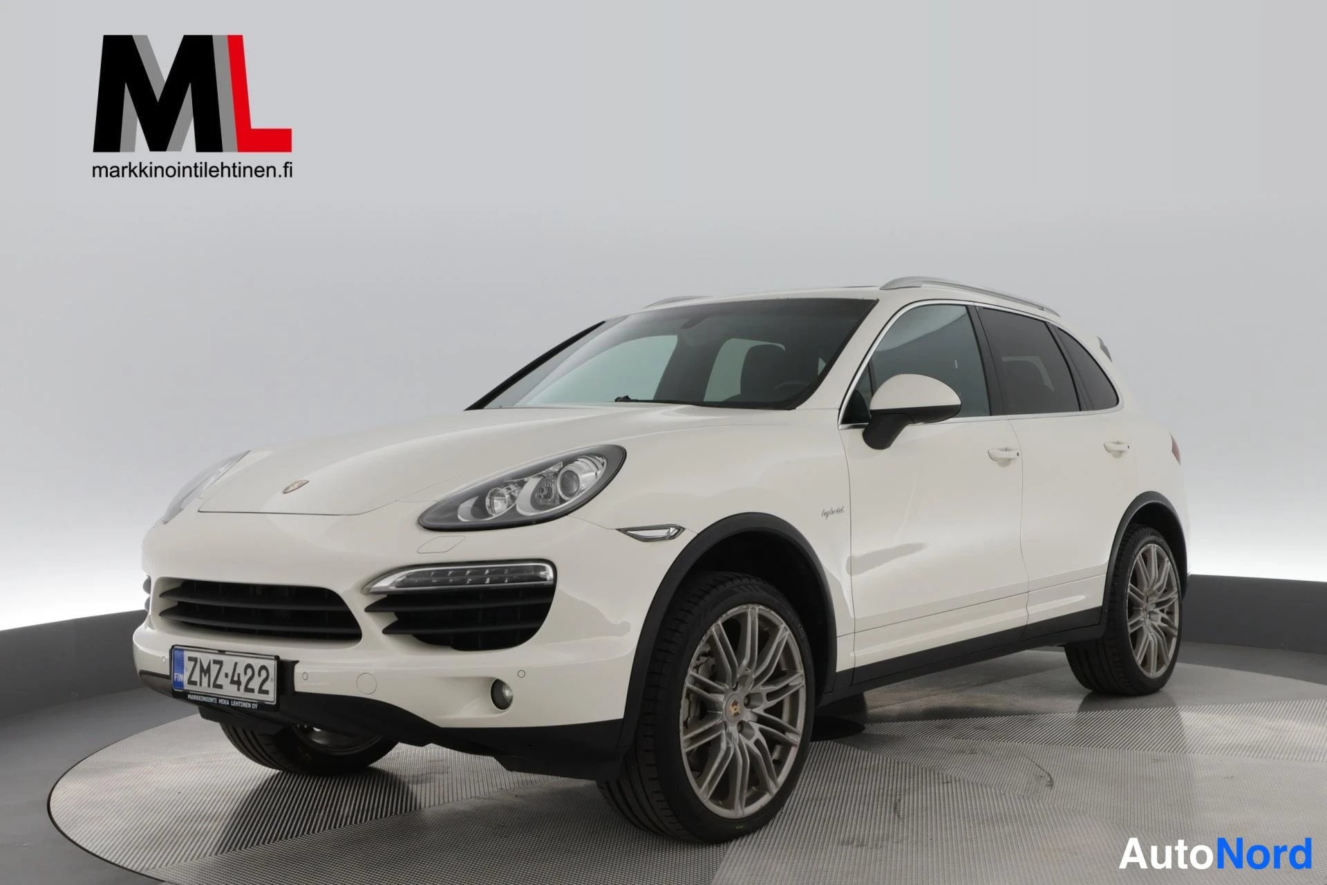 Porsche Cayenne S Hybrid 2011