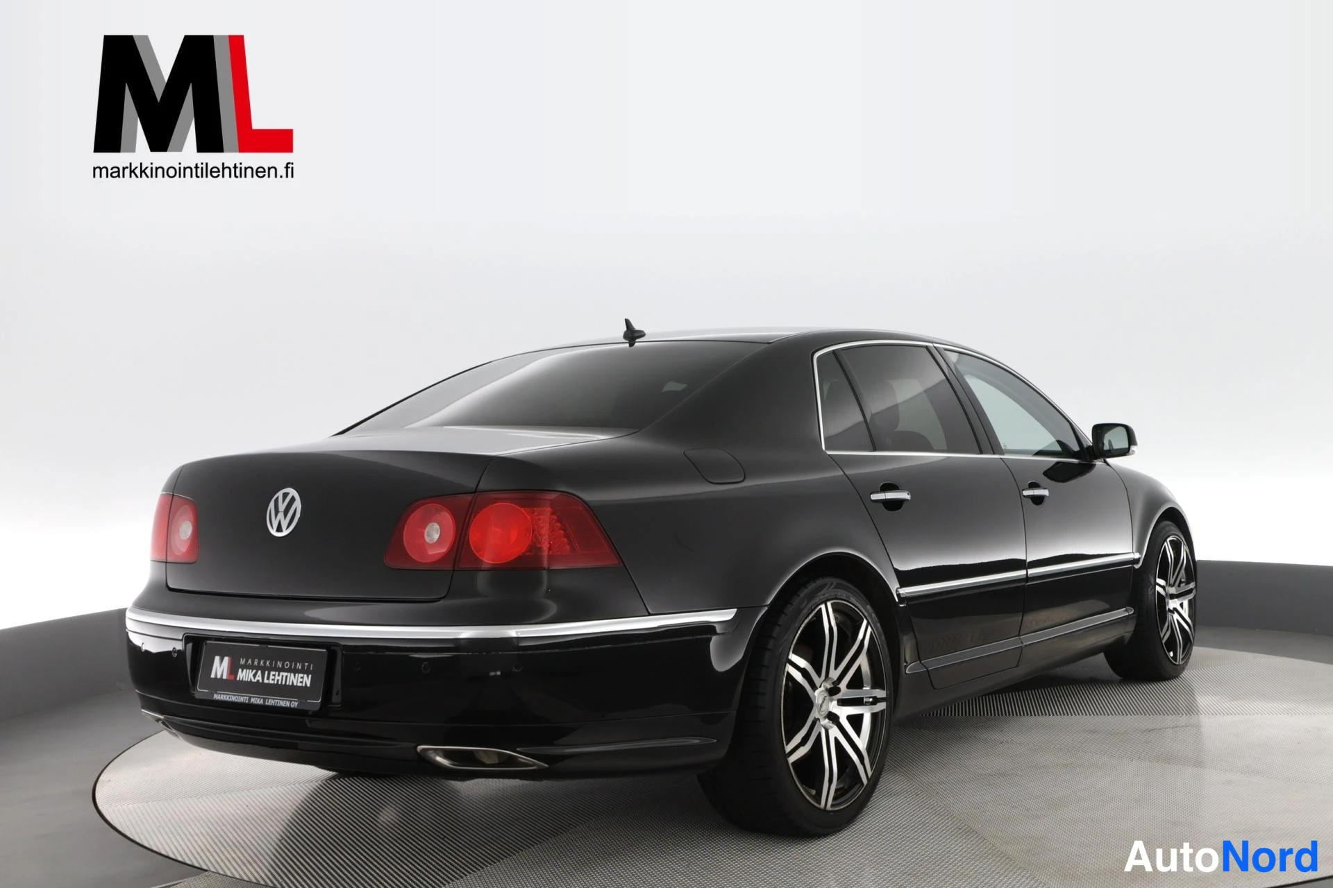 Musta Volkswagen Phaeton 2009, takaviisto, kuva 8