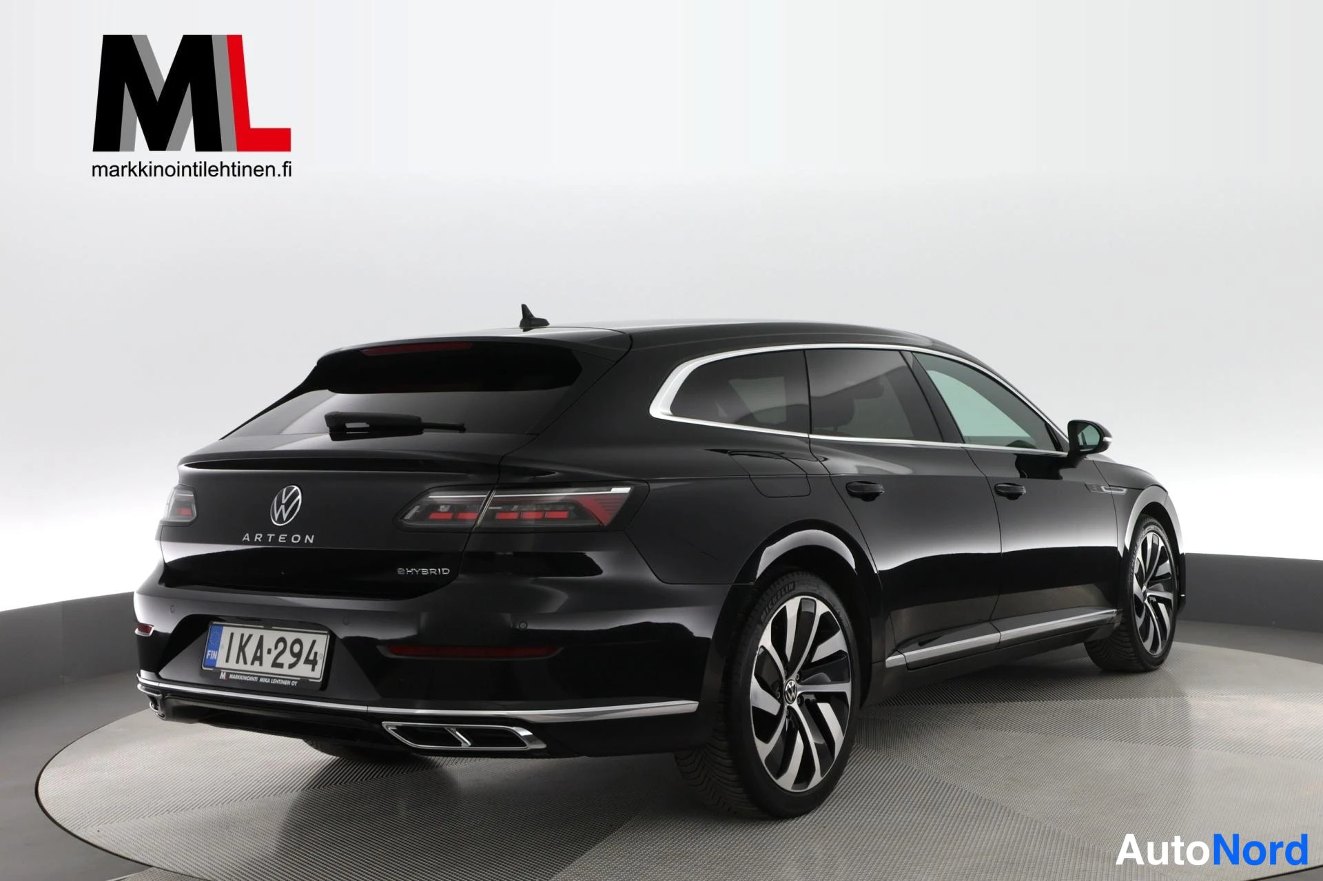 Musta Volkswagen Arteon 2022, takaviisto, kuva 8