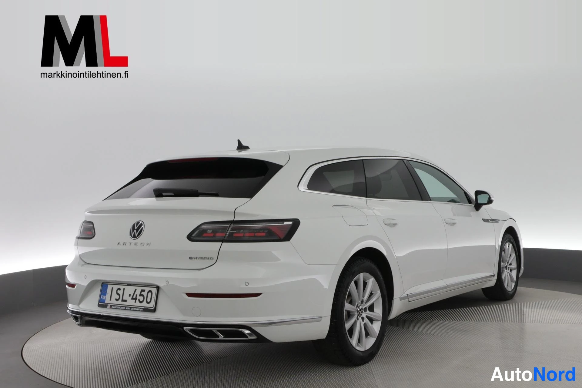 Valkoinen Volkswagen Arteon 2021, takaviisto, kuva 9