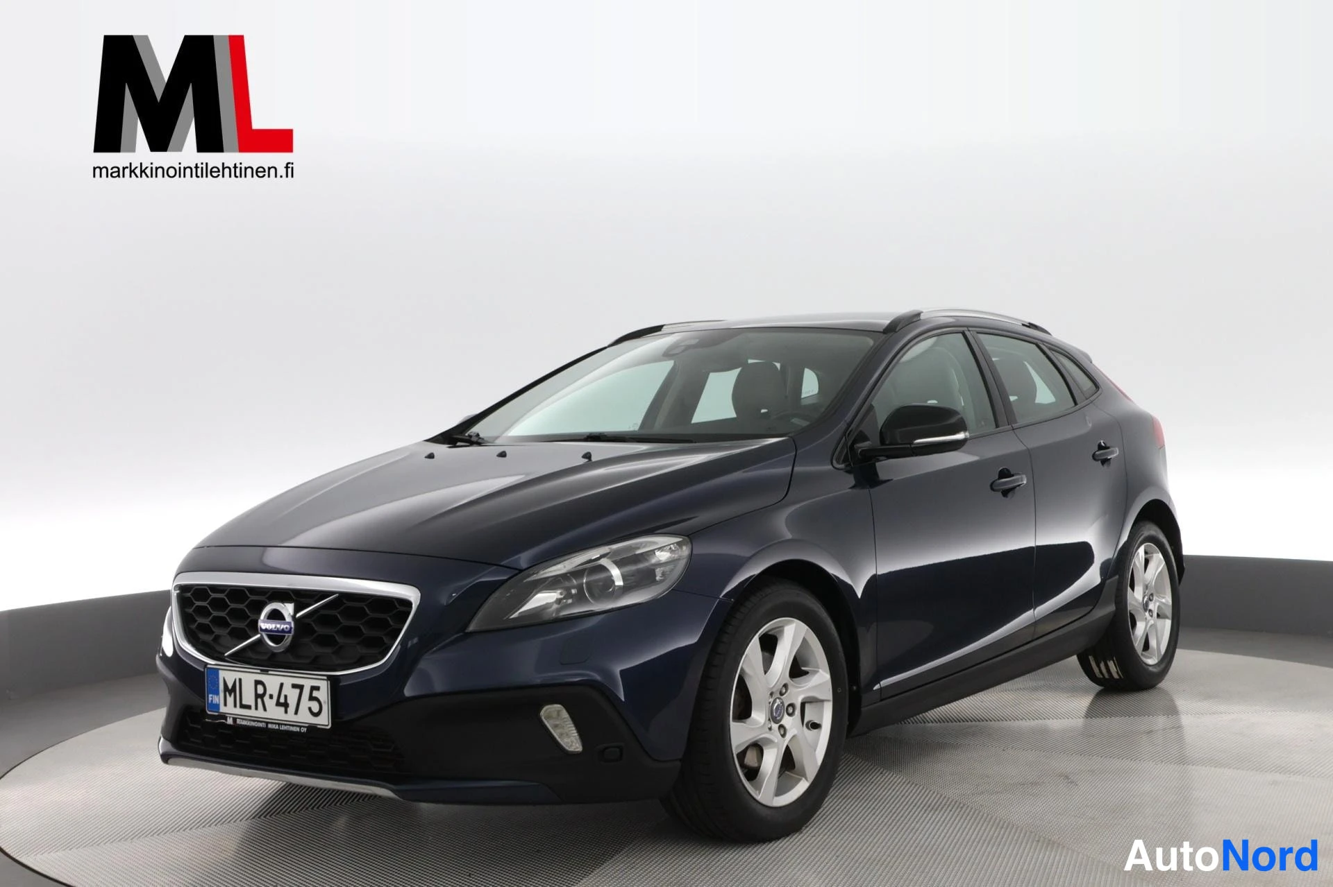 Volvo V40 Cross Country D2 Summum 2014