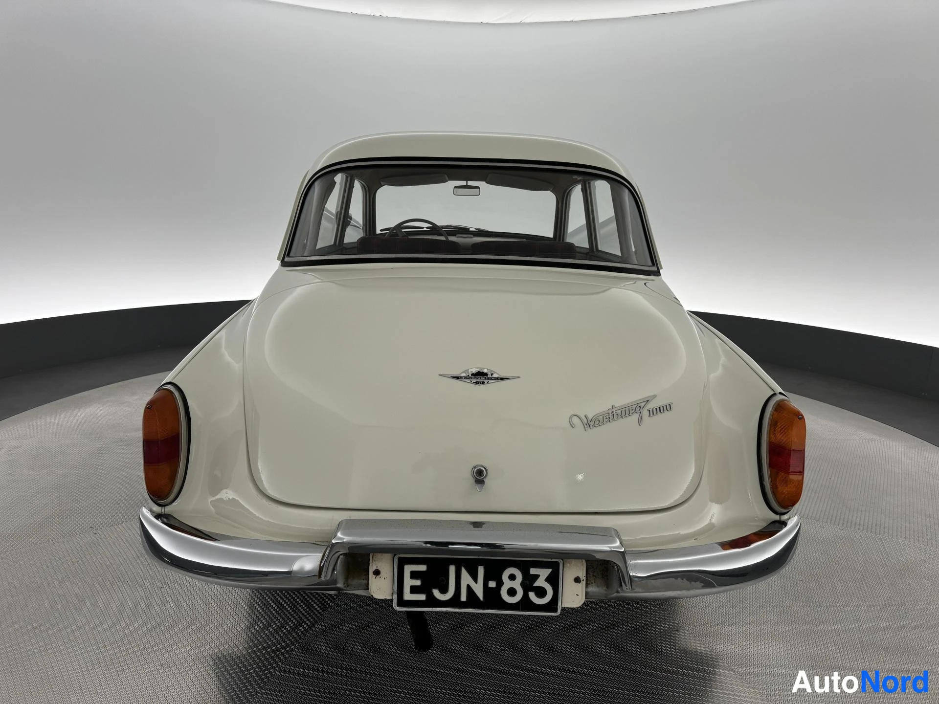 Valkoinen Wartburg 1000 1966, takaa, kuva 9