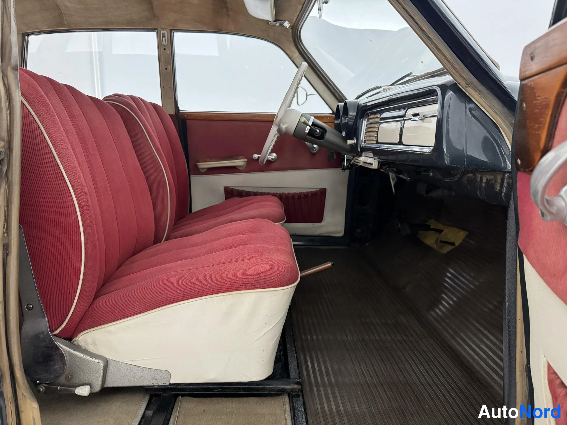 Sininen Wartburg 1000 1964, etuistuimet, kuva 23