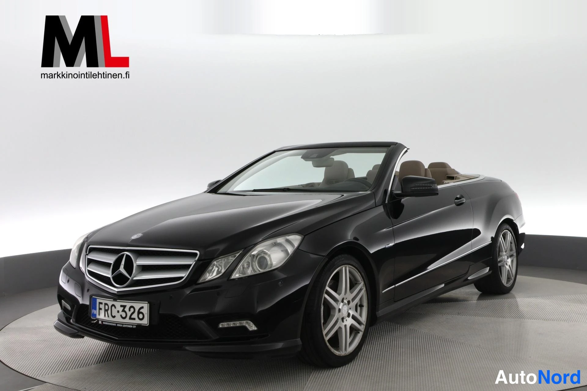 Musta Mercedes-Benz E 350 CDI 2010, etuviisto, keula vasemmalle, kuva 2