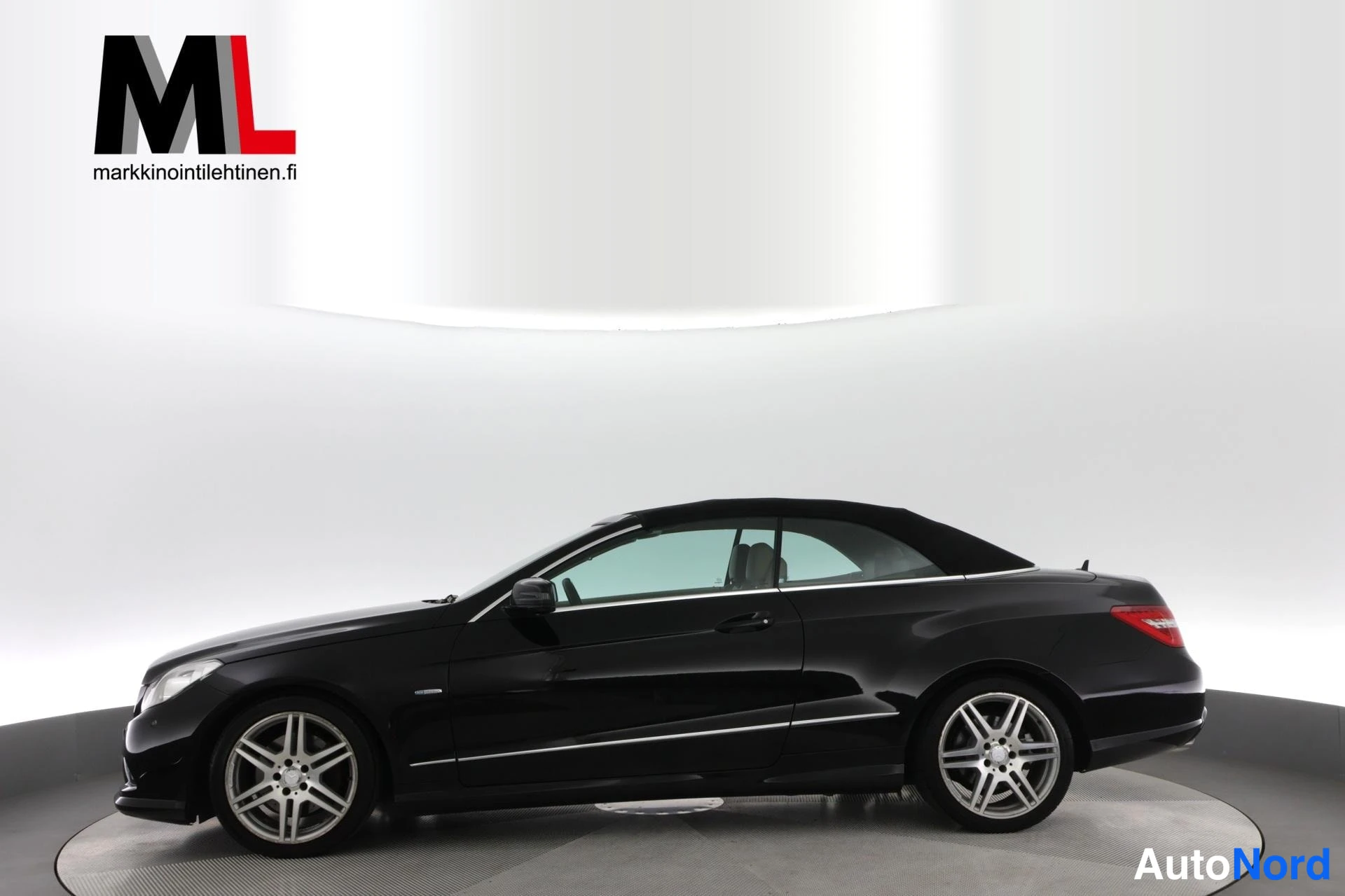 Musta Mercedes-Benz E 350 CDI 2010, sivulta, kuva 7