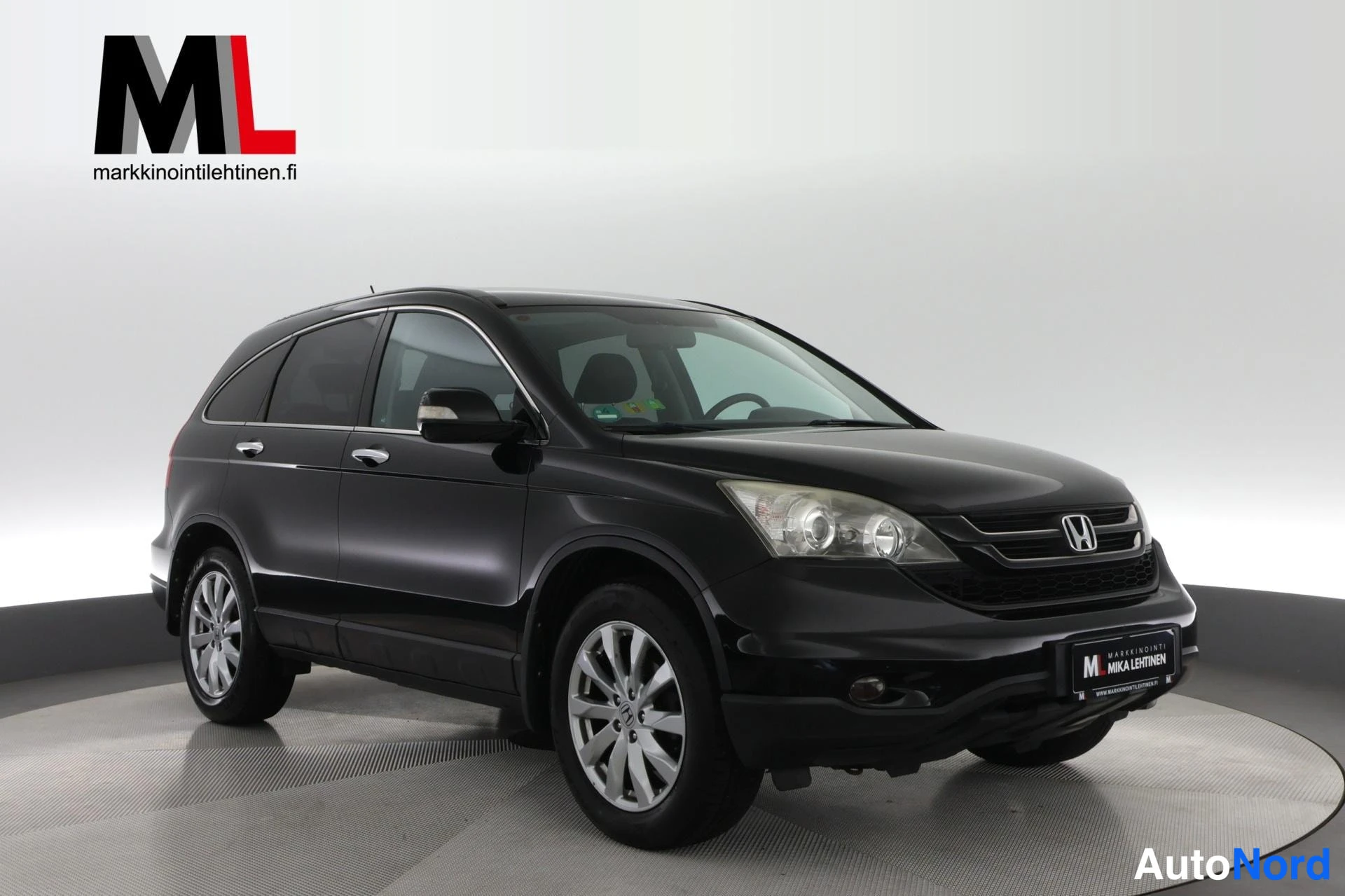 Musta Honda CR-V 2011, etuviisto, keula oikealle, kuva 3