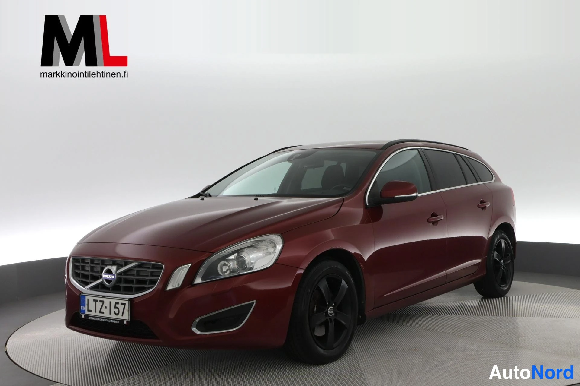 Volvo V60 D2 Momentum Business 2013