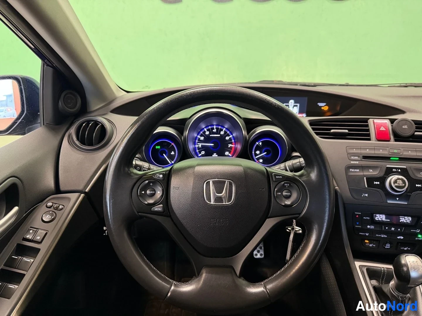 Sininen Honda Civic 2012, ohjaamo, kuva 8