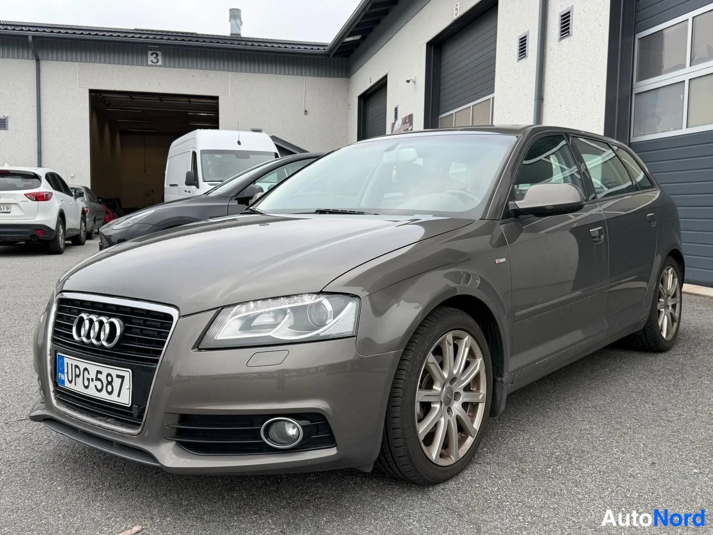 Audi A3 S line Business Plus Sportback Attraction 1,2 TFSI 77kW S tronic 2012