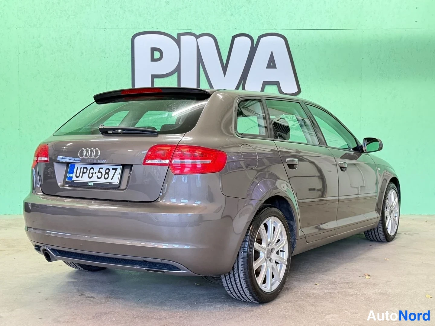 Harmaa Audi A3 2012, takaviisto, kuva 6