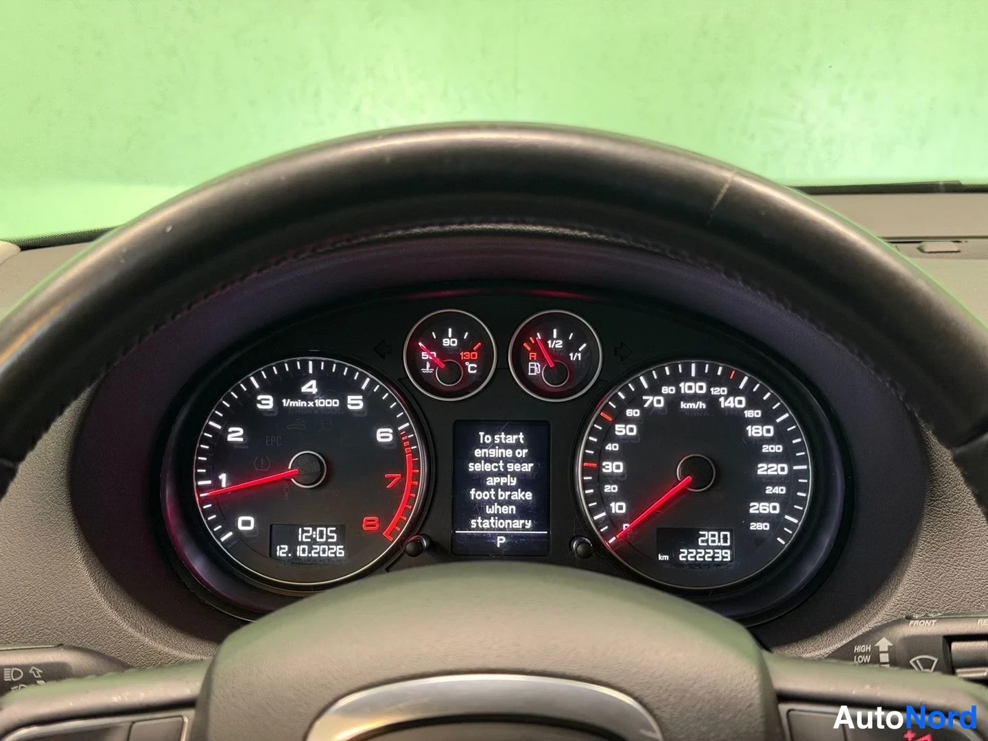 Harmaa Audi A3 2012, yksityiskohta, kuva 14
