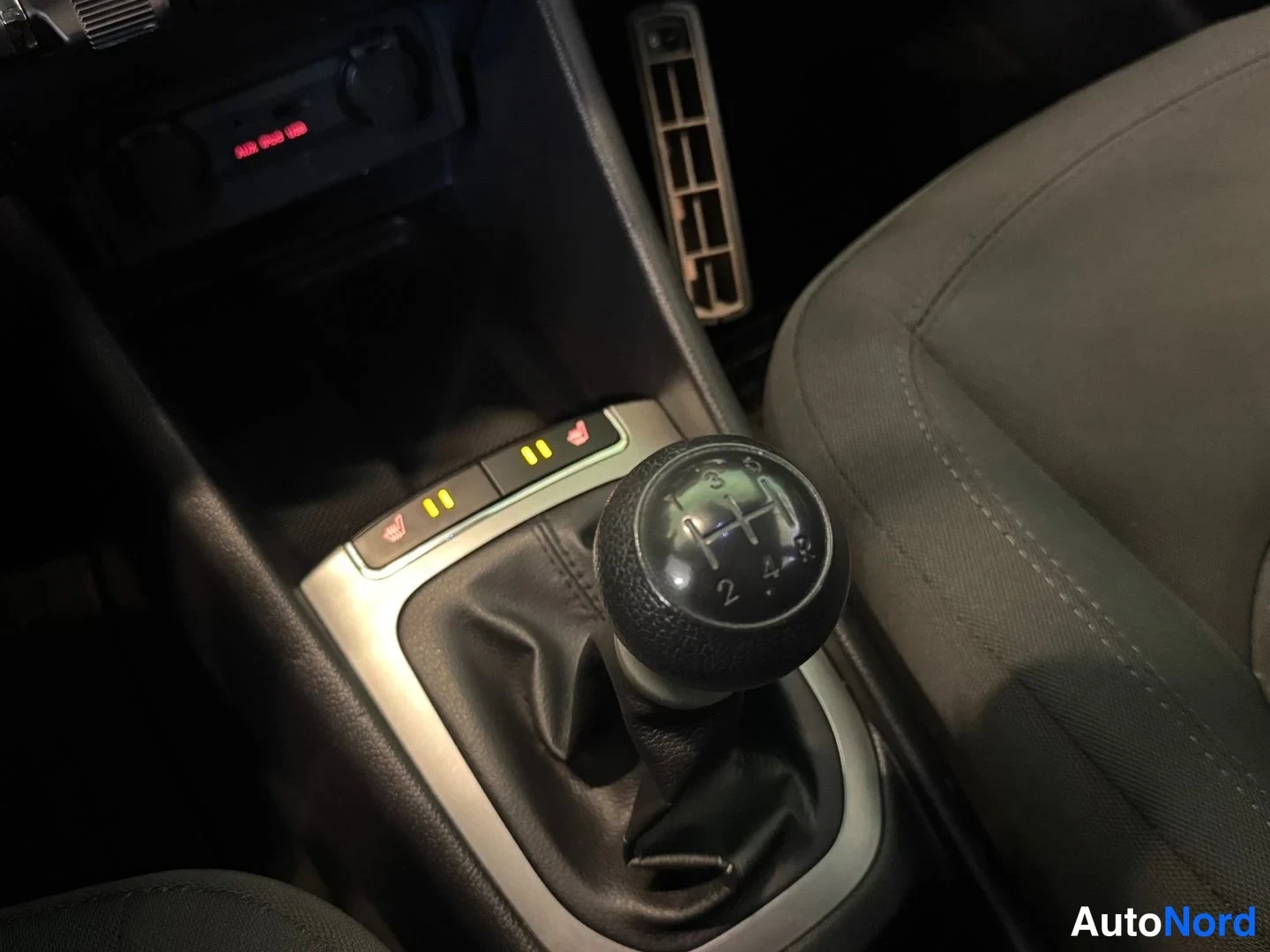 Musta Kia Rio 2012, yksityiskohta, kuva 13
