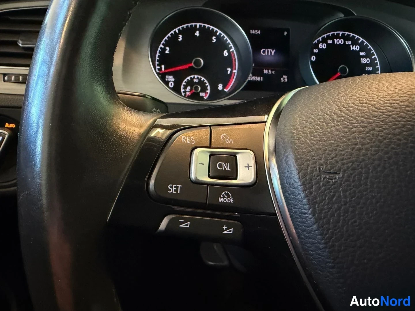 Grey Volkswagen Golf Variant 2014, detail, photo 13