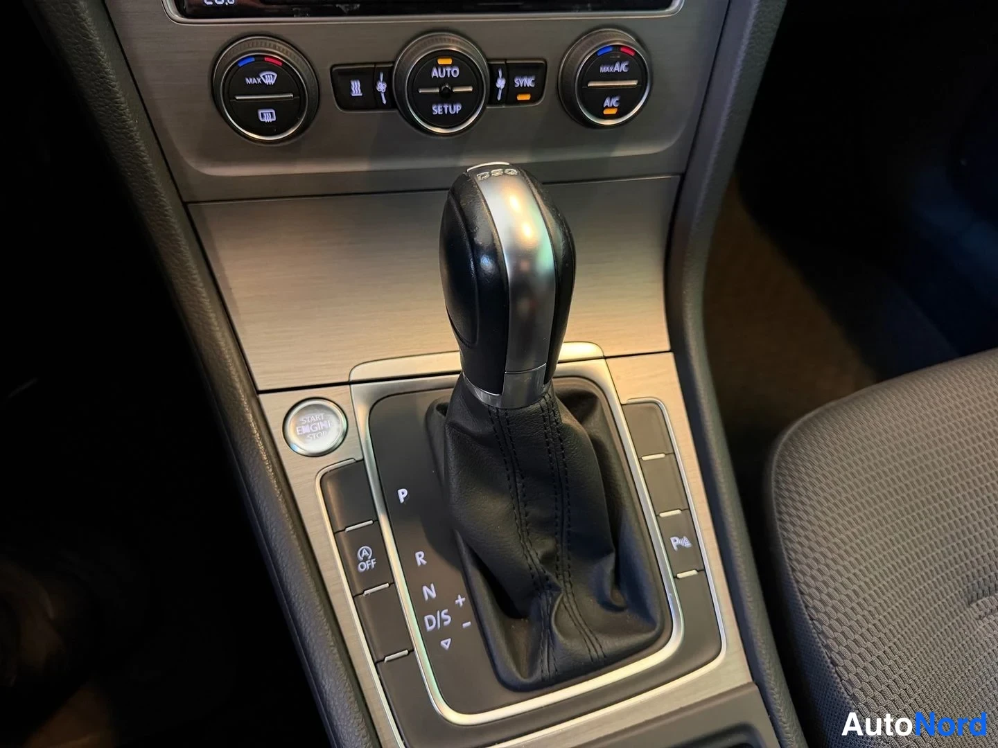 Grey Volkswagen Golf Variant 2014, detail, photo 14