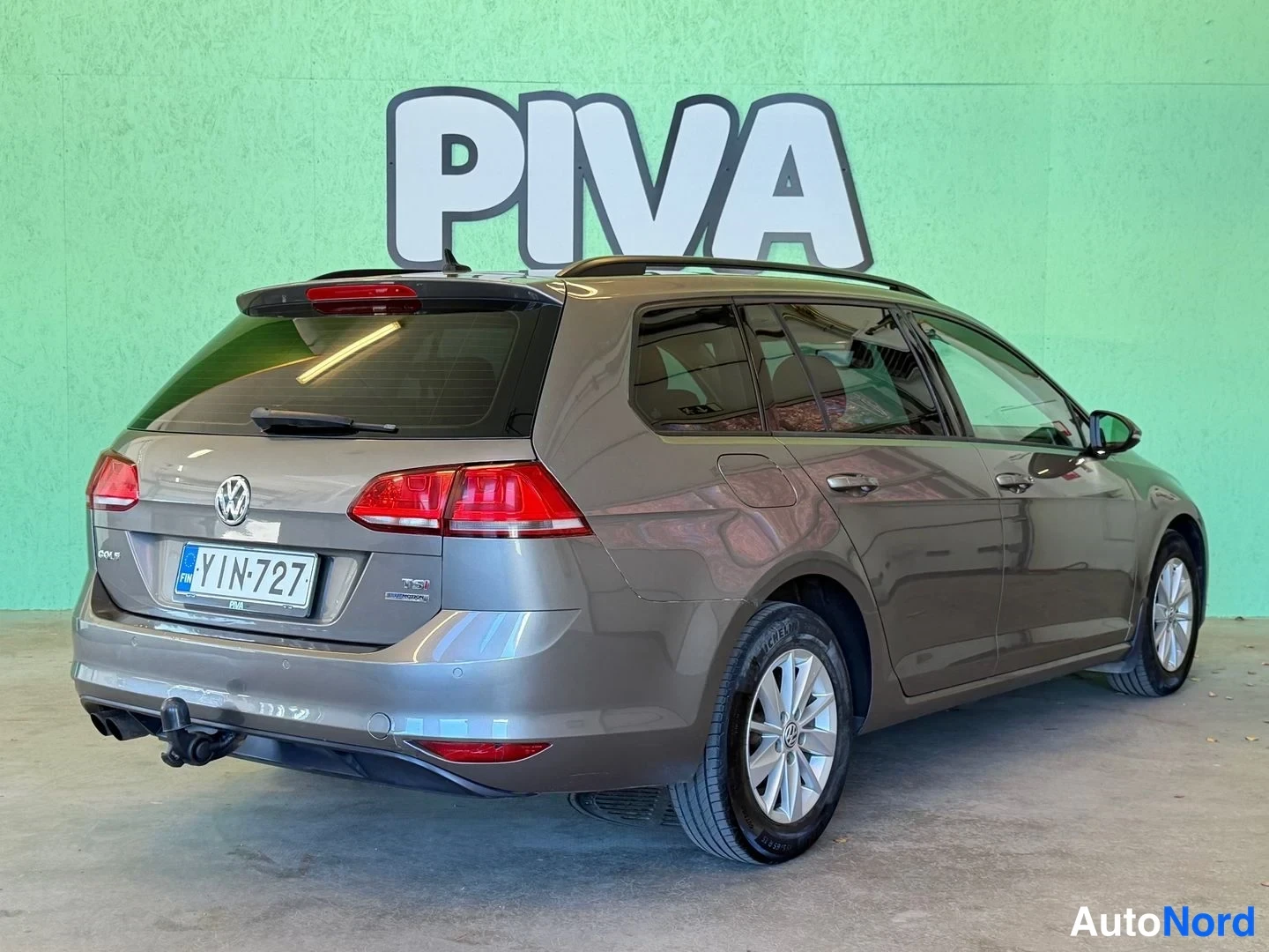 Grey Volkswagen Golf Variant 2014, rear three-quarter, photo 5