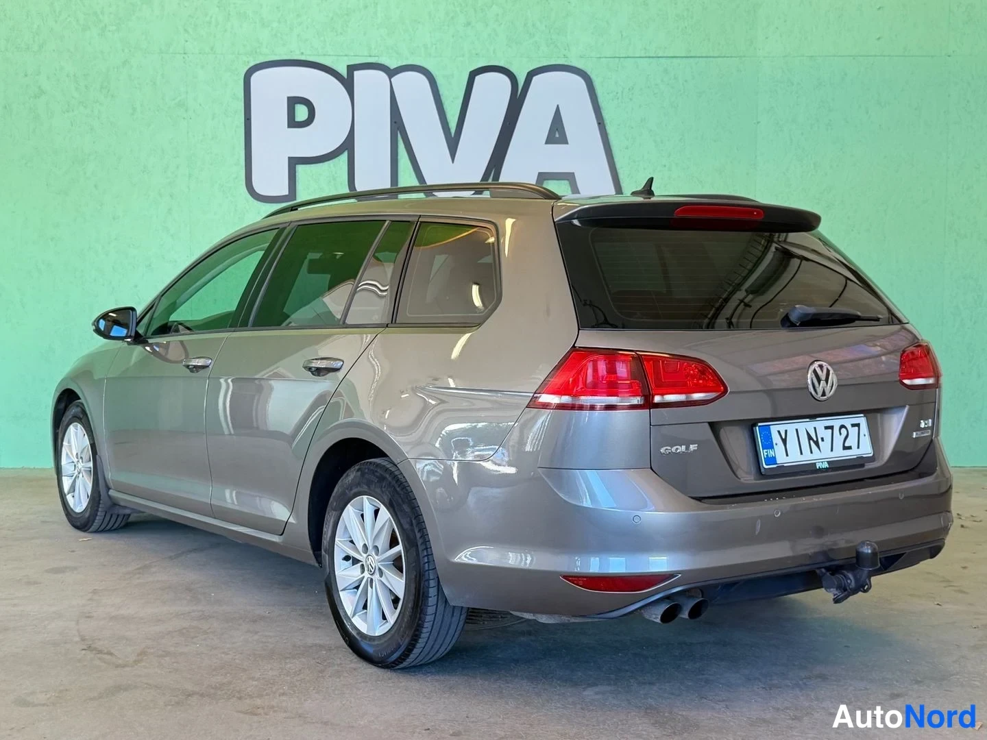 Grey Volkswagen Golf Variant 2014, rear three-quarter, photo 6