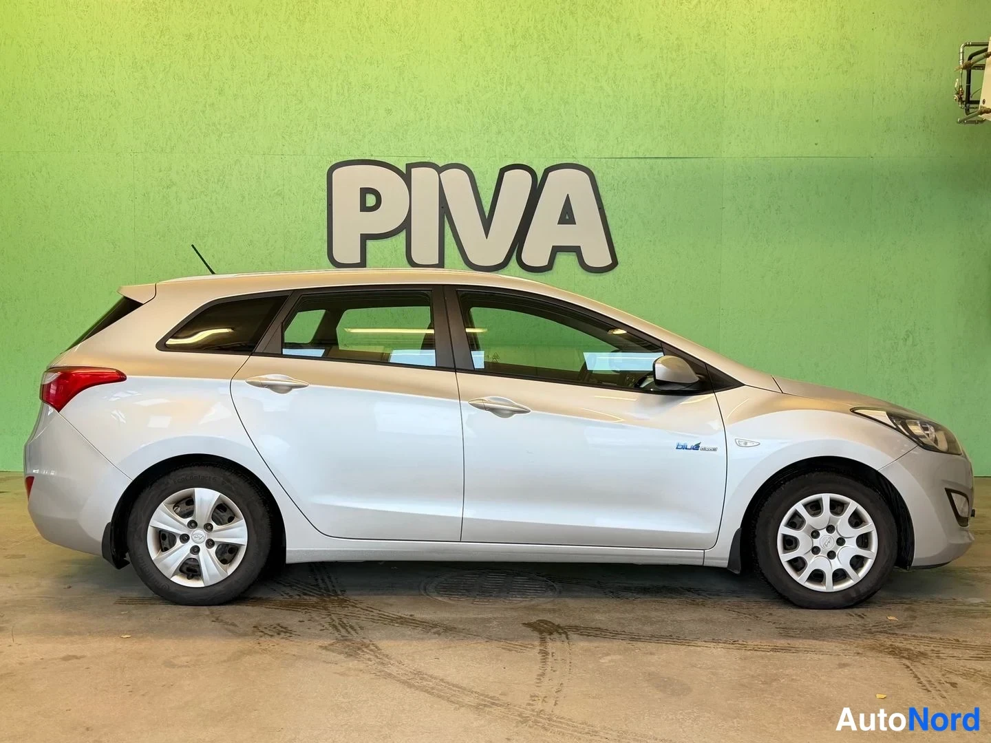 Hopea Hyundai i30 2013, sivulta, kuva 6