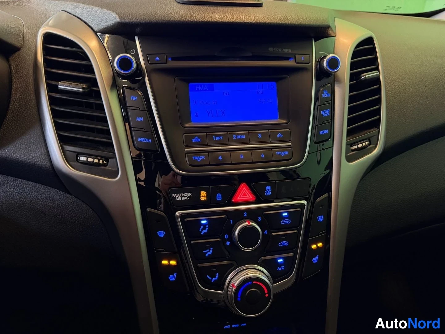 Hopea Hyundai i30 2013, yksityiskohta, kuva 16