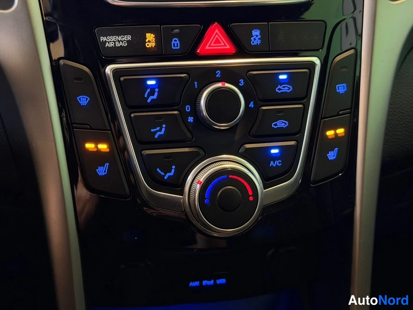Hopea Hyundai i30 2013, yksityiskohta, kuva 17
