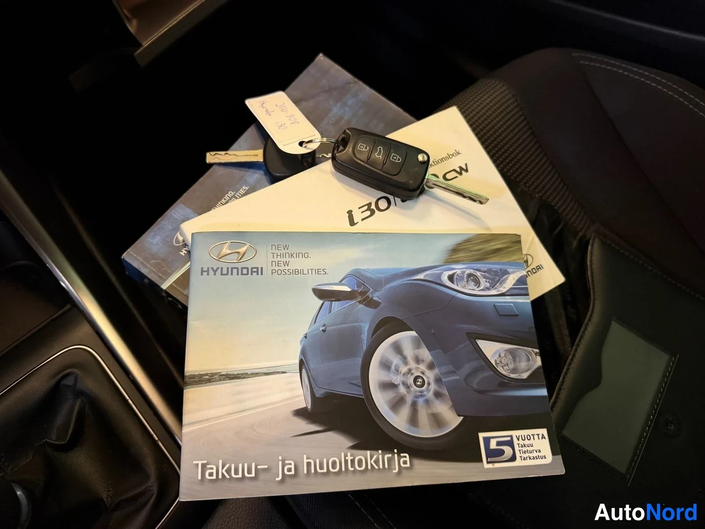 Hopea Hyundai i30 2013, yksityiskohta, kuva 22