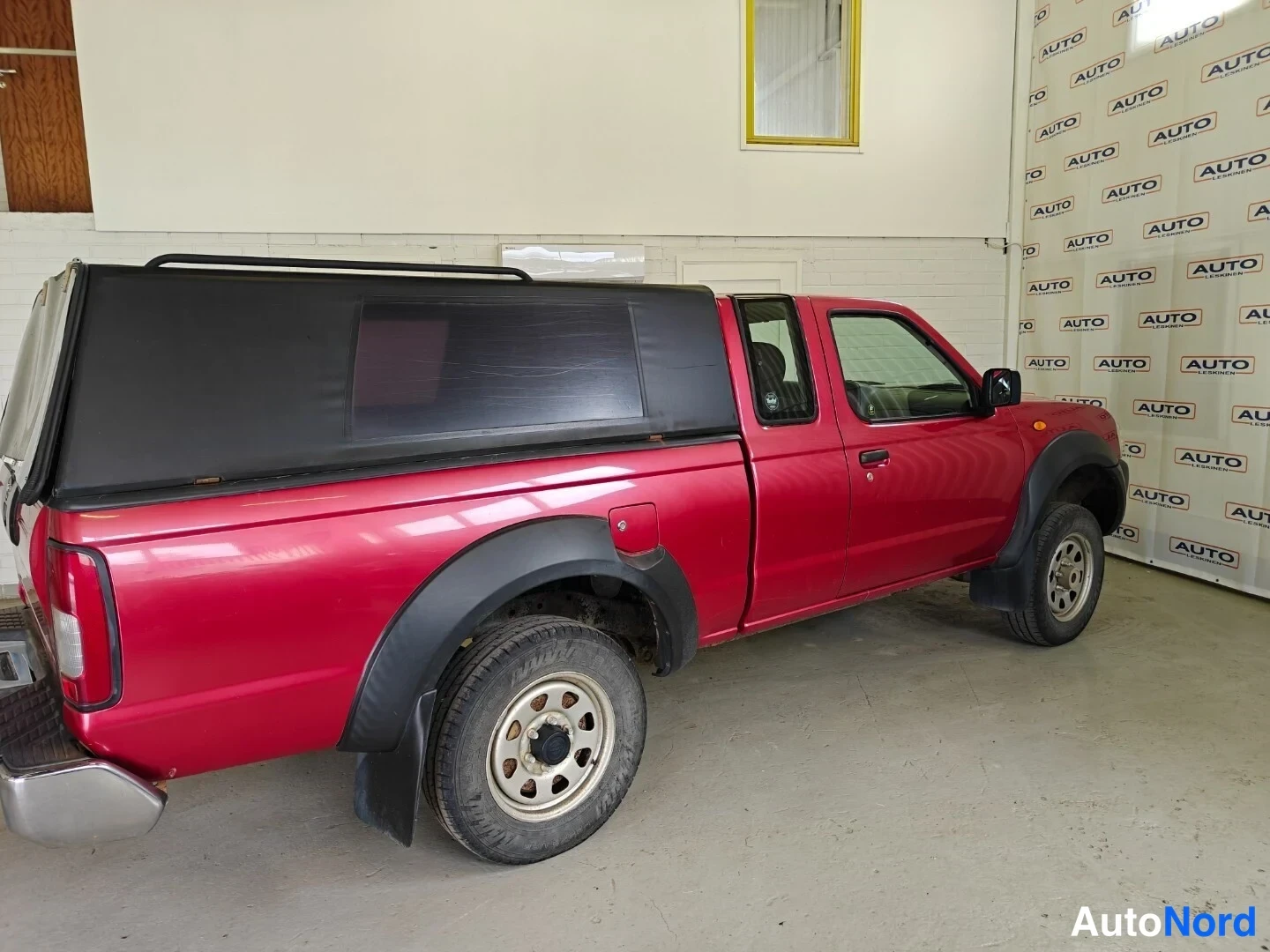 Punainen Nissan King Cab 2006, takaviisto, kuva 9