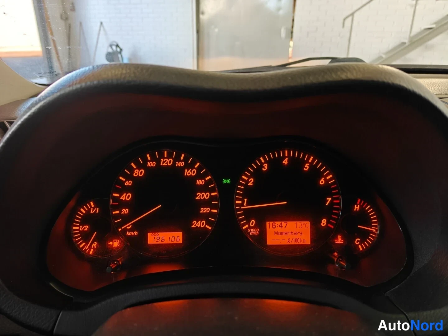 Sininen Toyota Avensis 2008, yksityiskohta, kuva 11