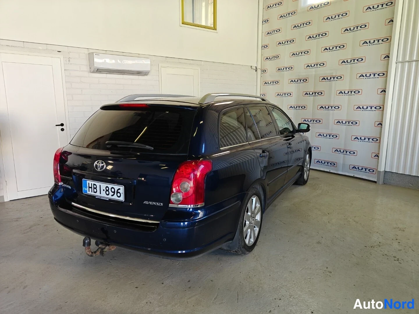 Sininen Toyota Avensis 2008, takaviisto, kuva 7