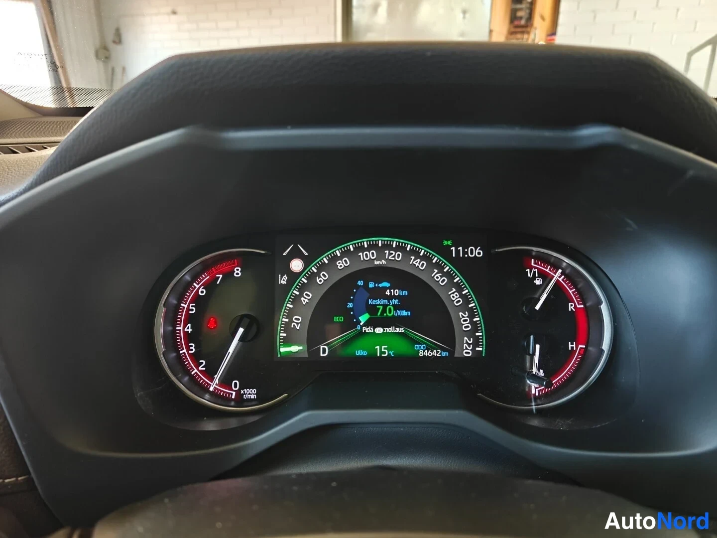 Musta Toyota RAV4 2019, yksityiskohta, kuva 21