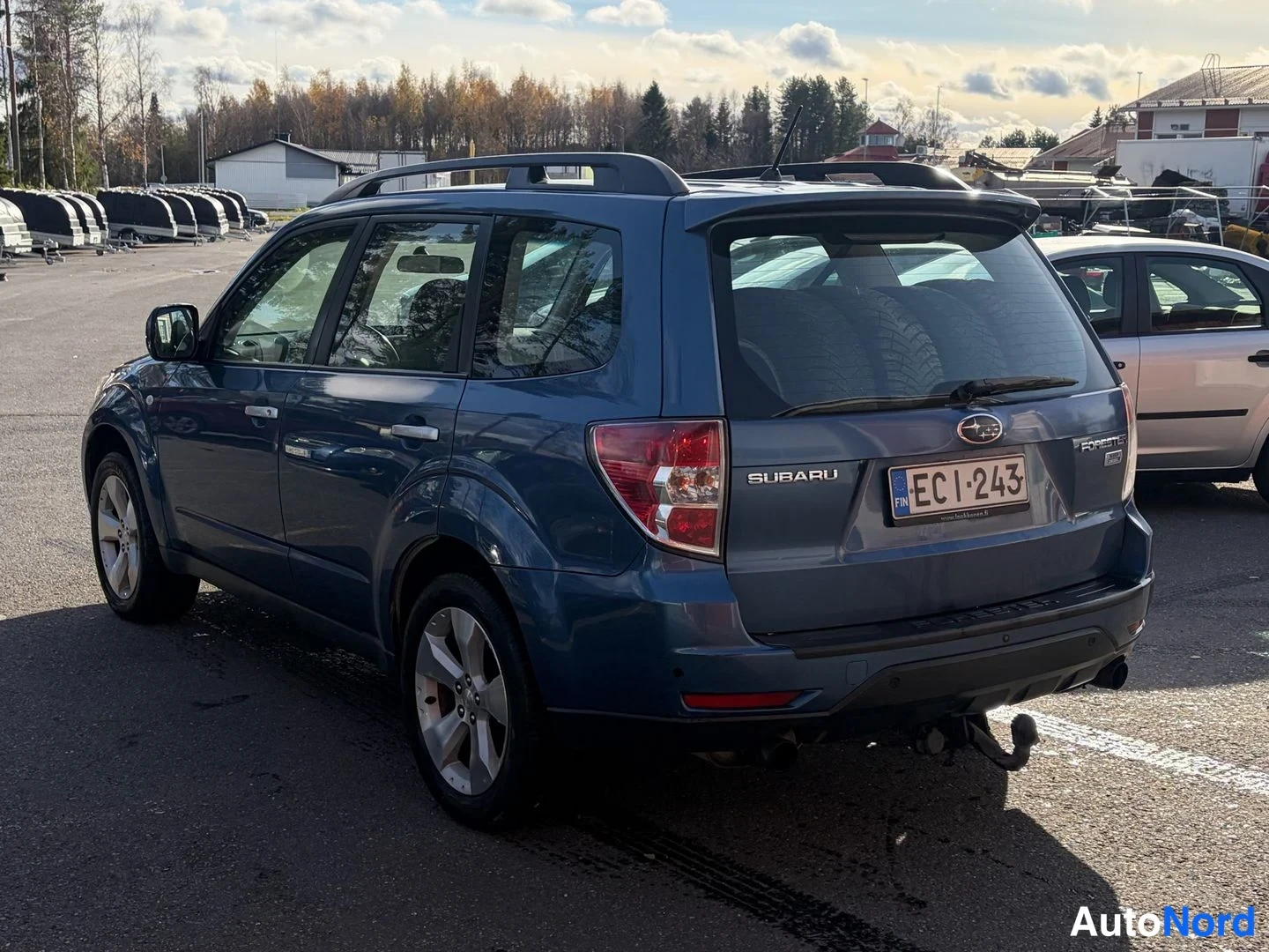 Sininen Subaru Forester 2009, takaviisto, kuva 4