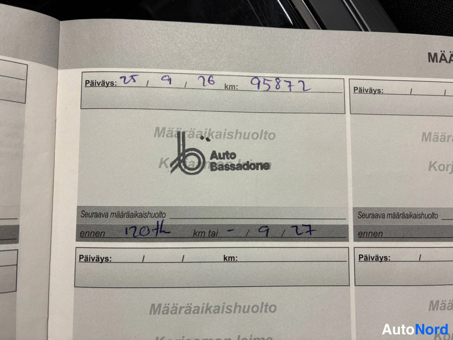 Punainen Peugeot 308 2019, asiakirja, kuva 30