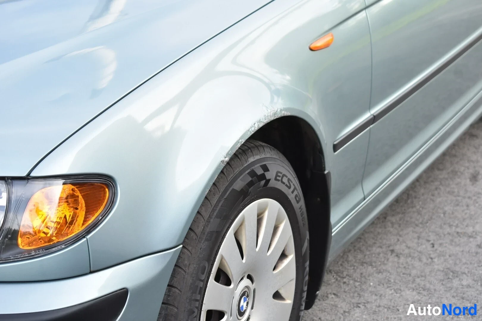 Harmaa BMW 316i 2003, yksityiskohta, kuva 17