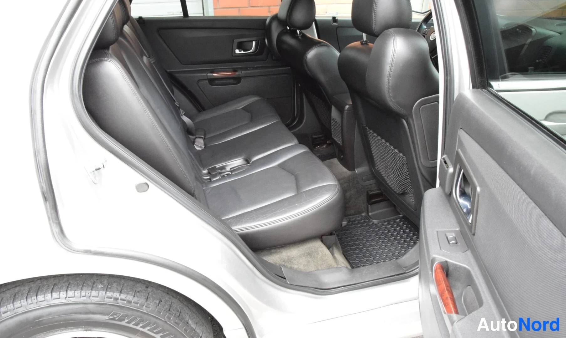 Beige Cadillac SRX 2006, takaistuimet, kuva 14