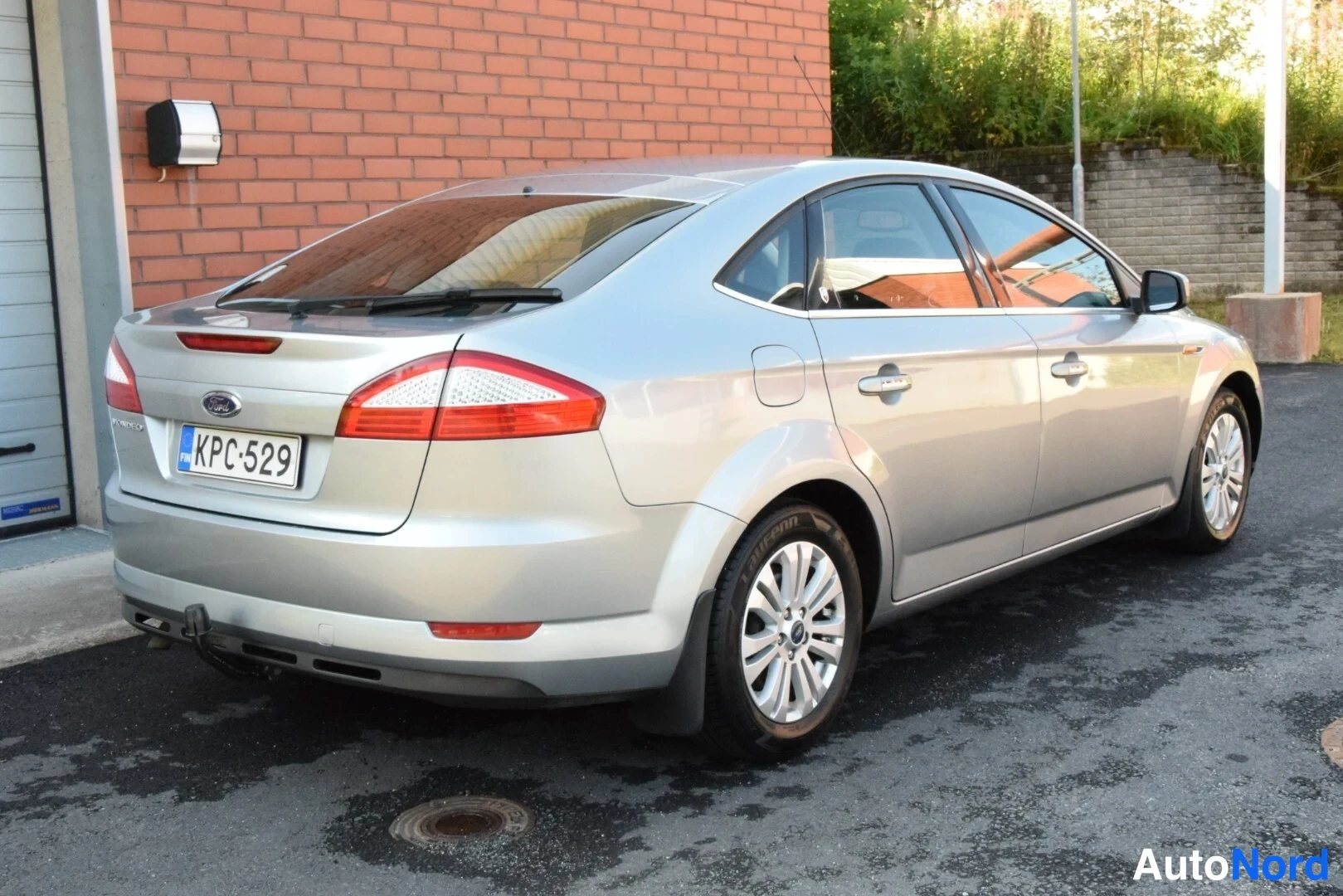 Harmaa Ford Mondeo 2009, takaviisto, kuva 7