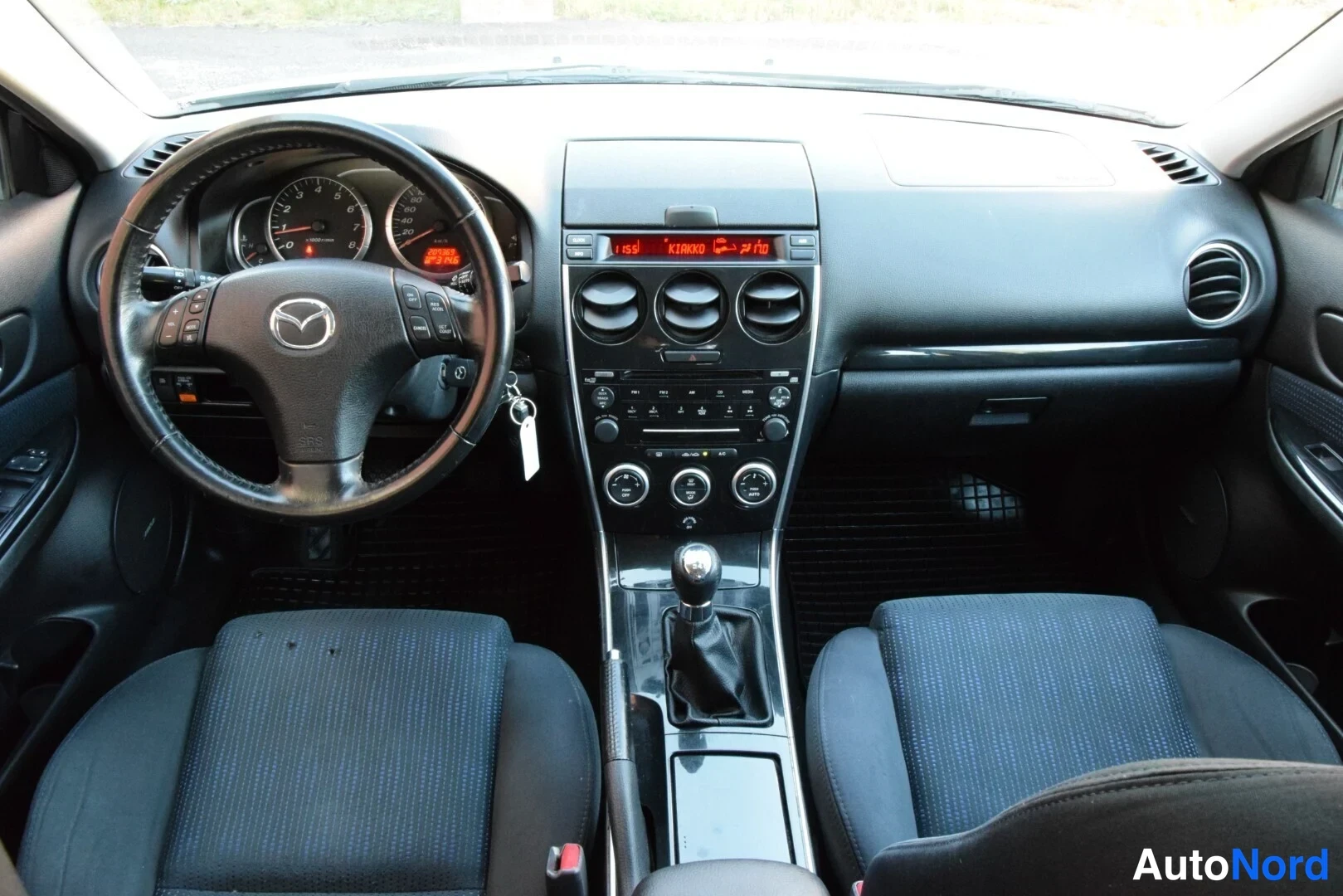 Hopea Mazda 6 2007, ohjaamo, kuva 10