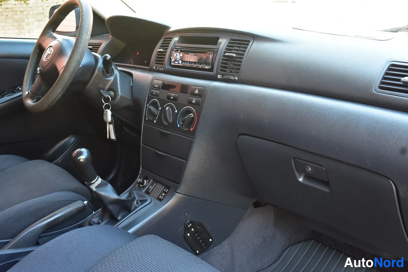 Beige Toyota Corolla 2006, yksityiskohta, kuva 15