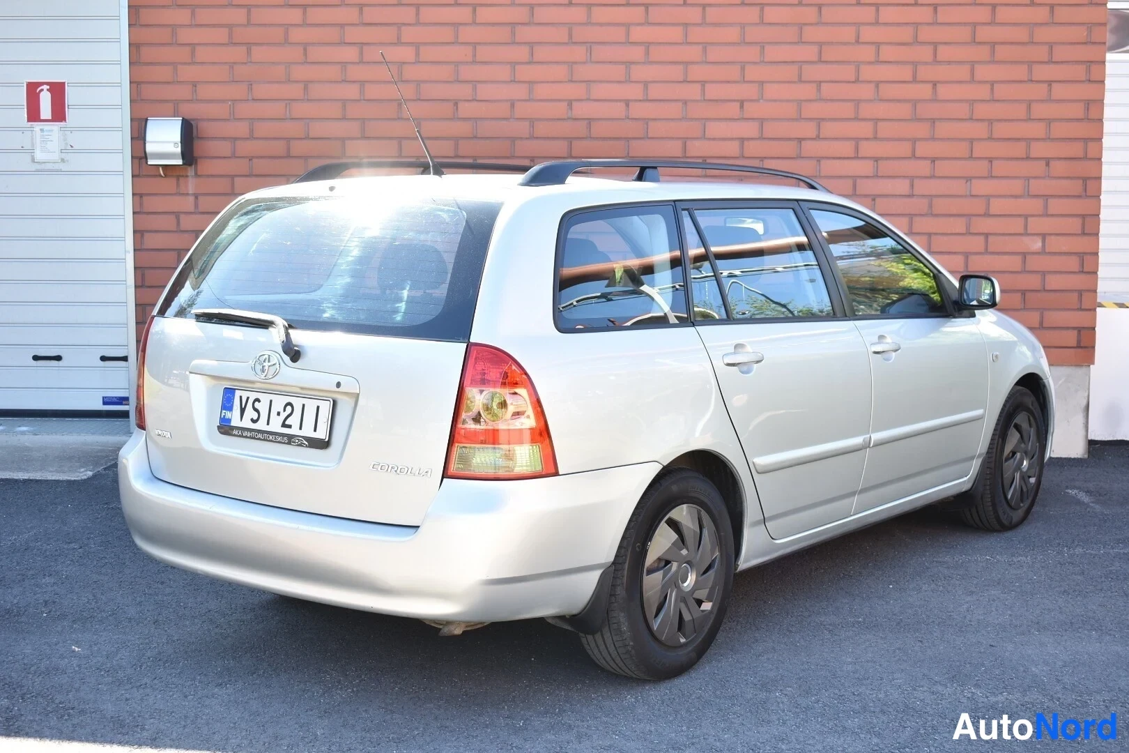 Beige Toyota Corolla 2006, takaviisto, kuva 6