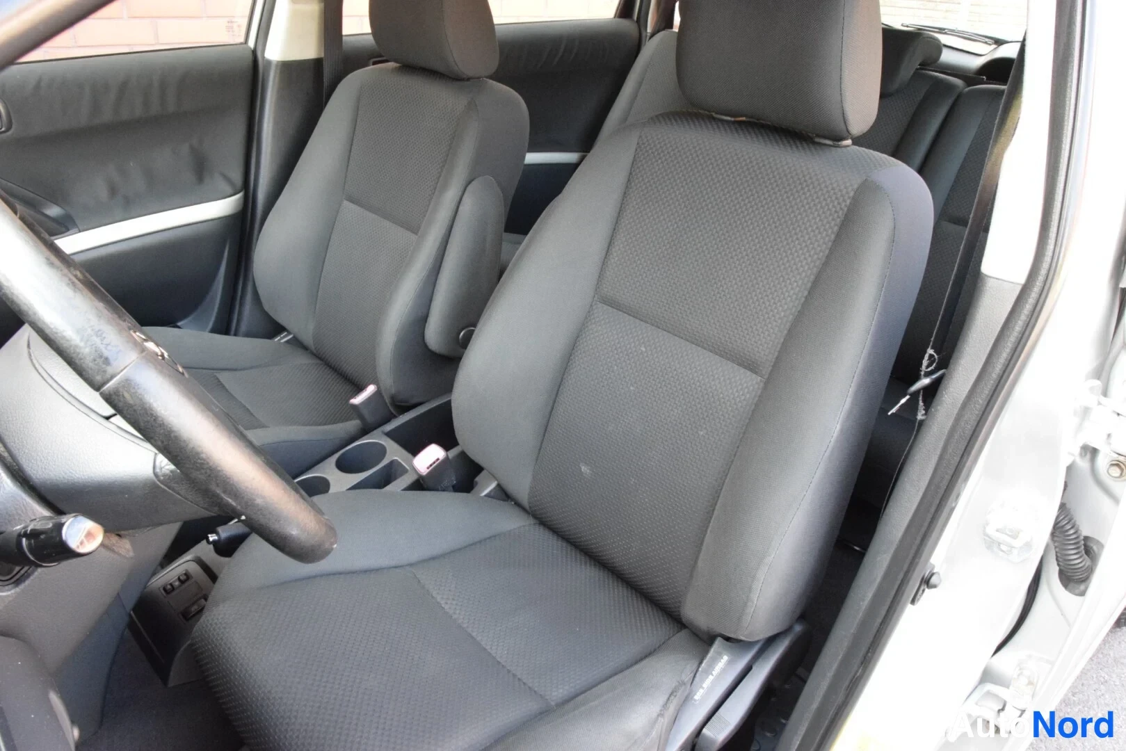Beige Toyota Corolla Verso 2006, etuistuimet, kuva 14