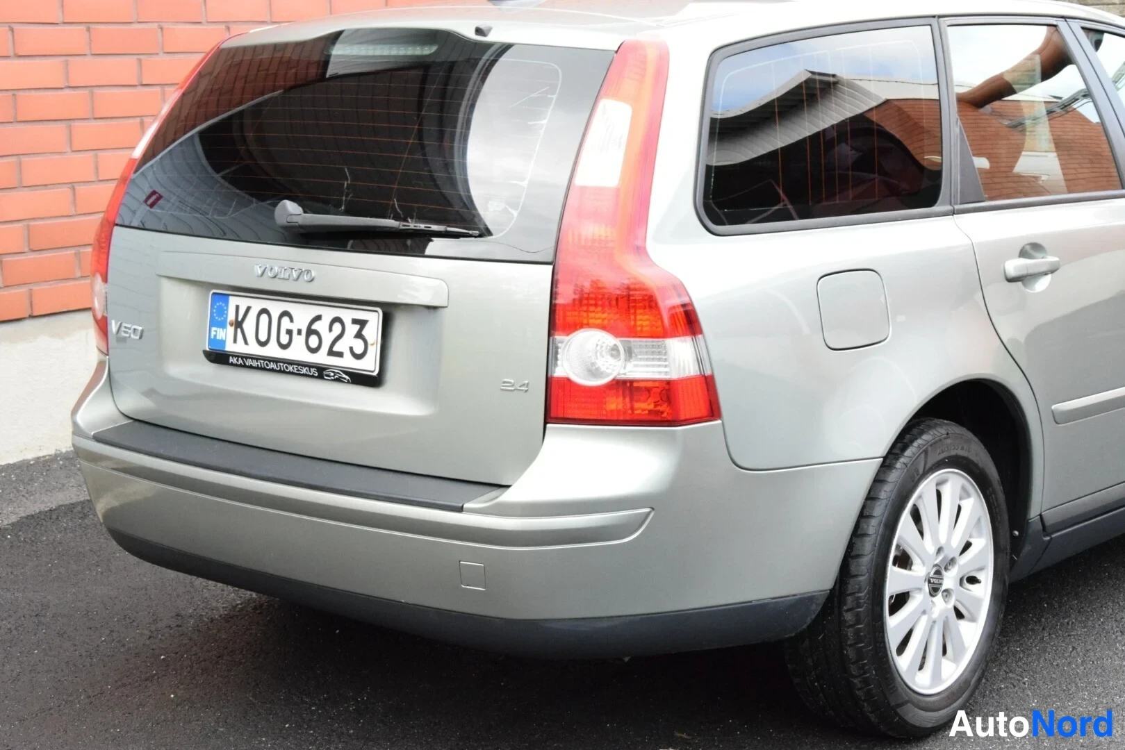 Beige Volvo V50 2007, takaviisto, kuva 9