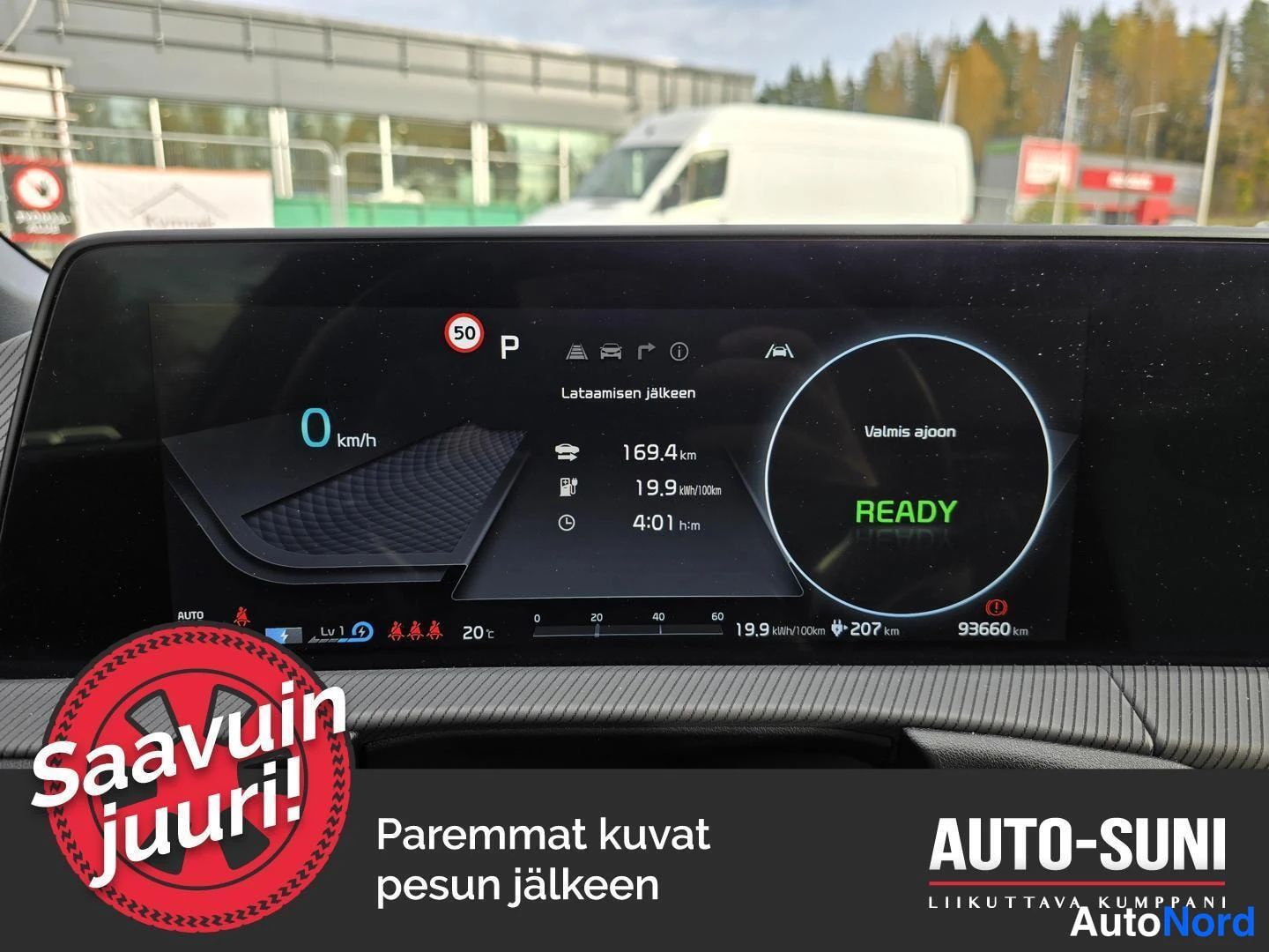 Punainen Kia EV6 2022, yksityiskohta, kuva 6