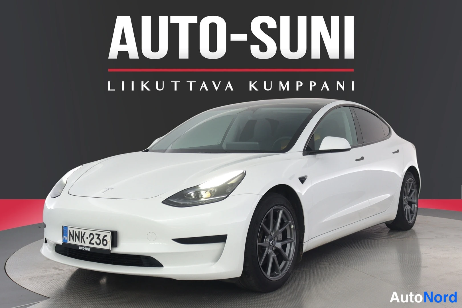 Tesla Model 3 2023
