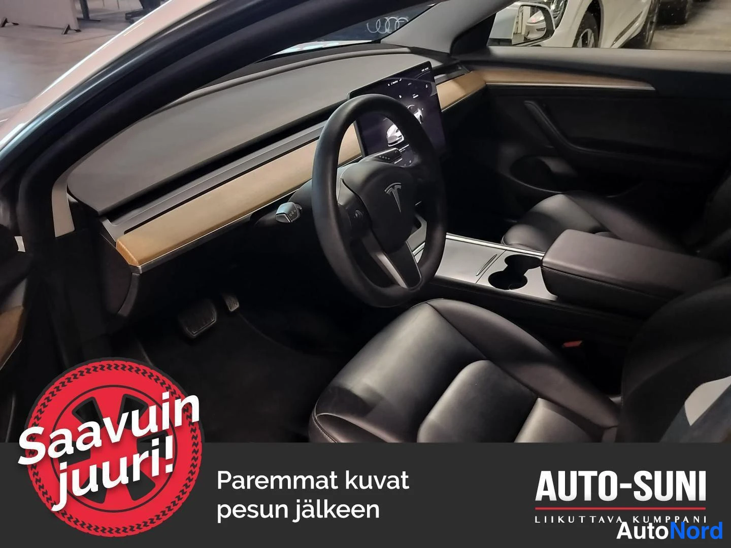 Valkoinen Tesla Model 3 2023, ohjaamo, kuva 6