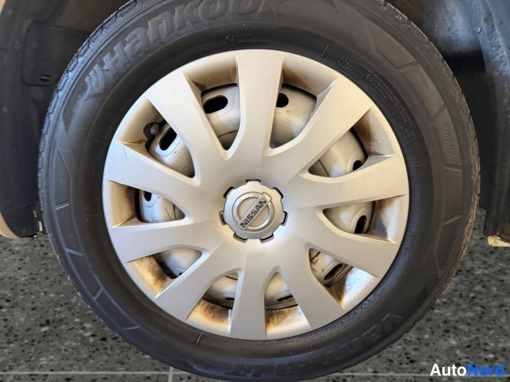 Valkoinen Nissan NV300 2017, yksityiskohta, kuva 20