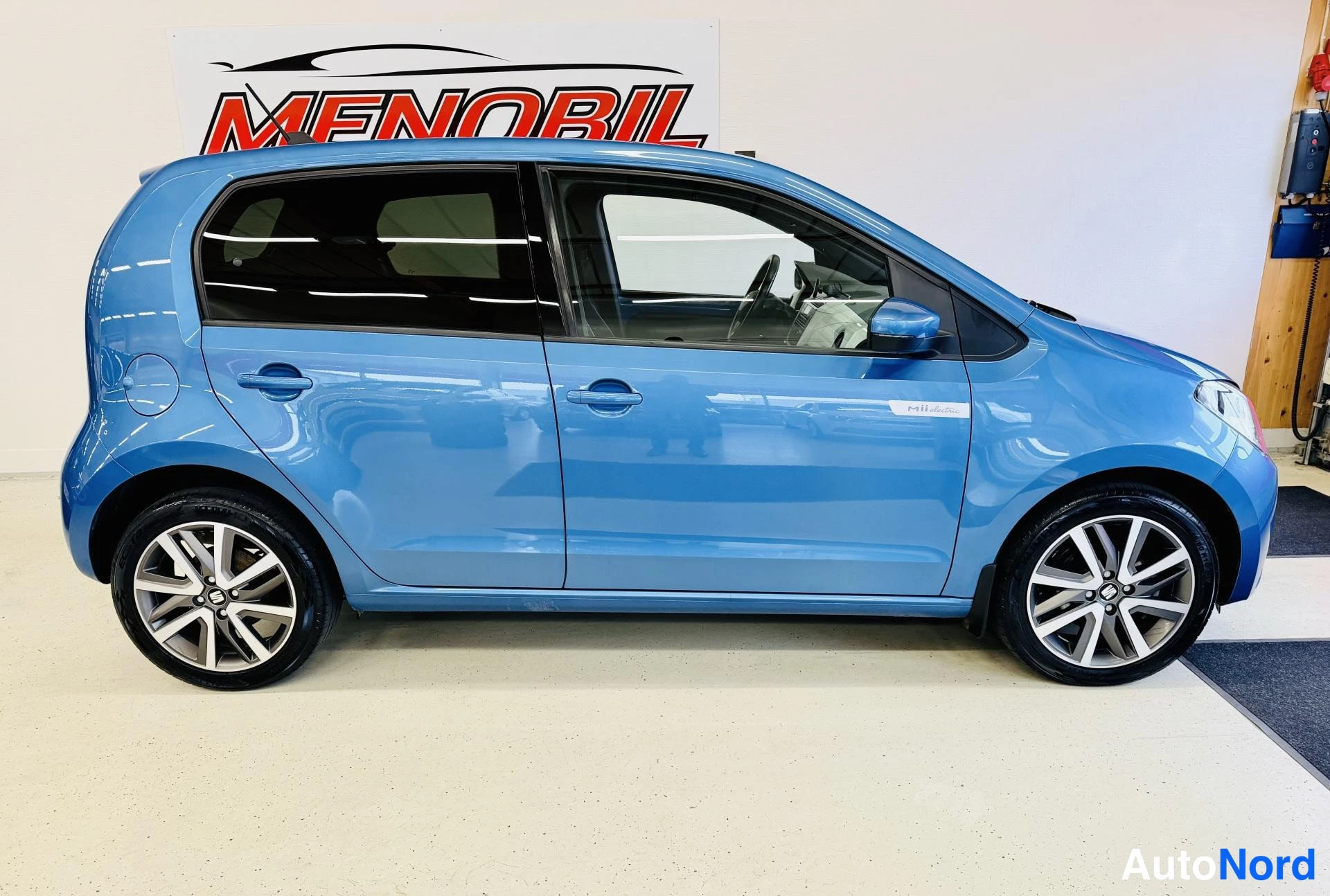 Sininen Seat Mii 2020, sivulta, kuva 5