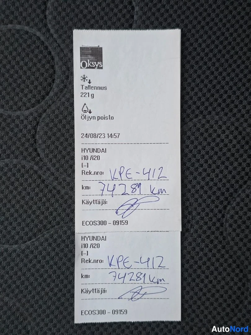 Musta Hyundai i20 2009, asiakirja, kuva 31