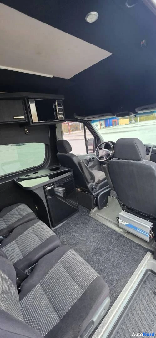 Harmaa Mercedes-Benz Sprinter 2012, ohjaamo, kuva 7
