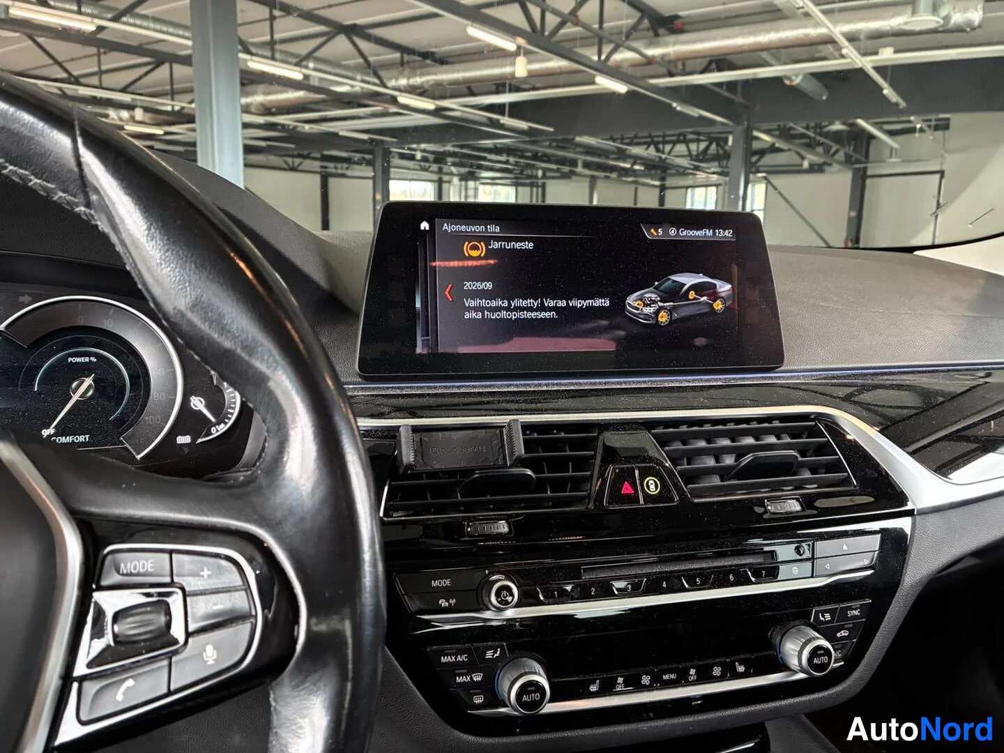 Harmaa BMW 530e 2018, kuva 20