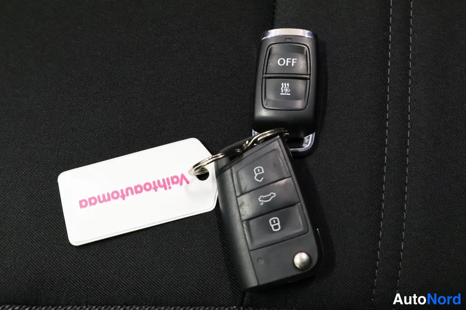 Sininen Skoda Octavia 2019, yksityiskohta, kuva 24