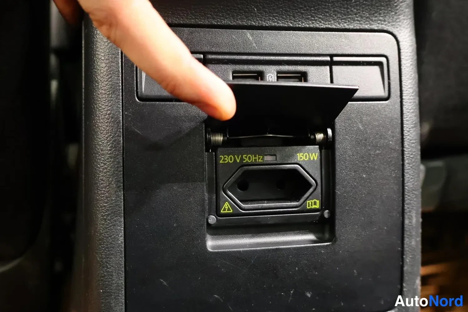 Sininen Skoda Octavia 2019, yksityiskohta, kuva 20